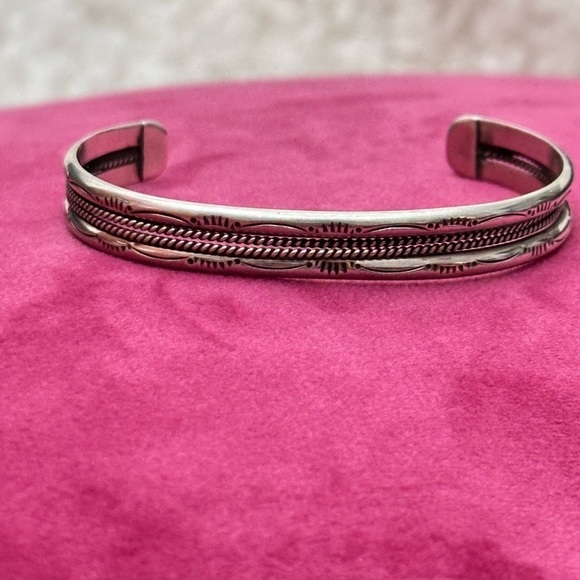 AH Anne Hellman Sterling Silver Cuff Bracelet Minimalist Artisan Signed 5505 Y - Picture 4 of 16